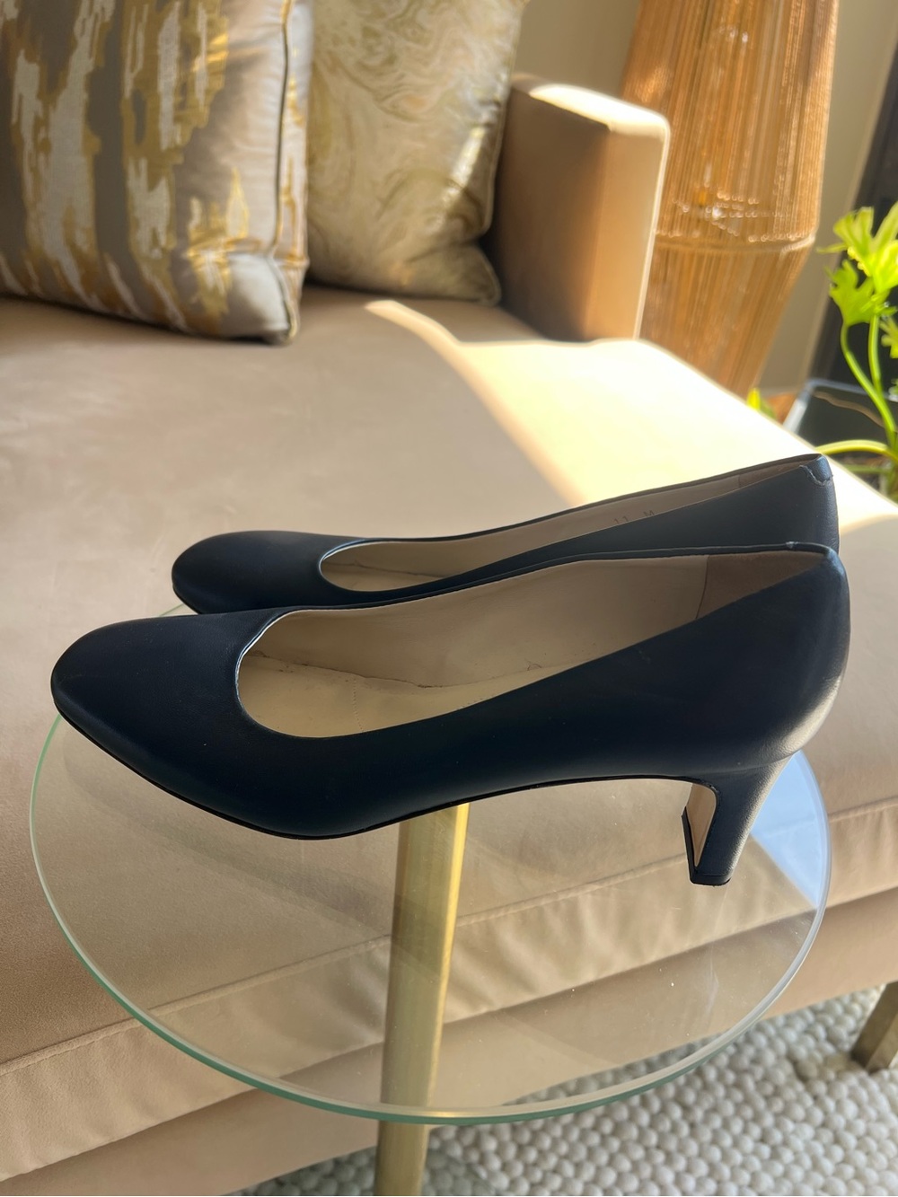 Amalfi by Rangoni Leather Pumps - Navy Blue - Size 11 Made in Italy
